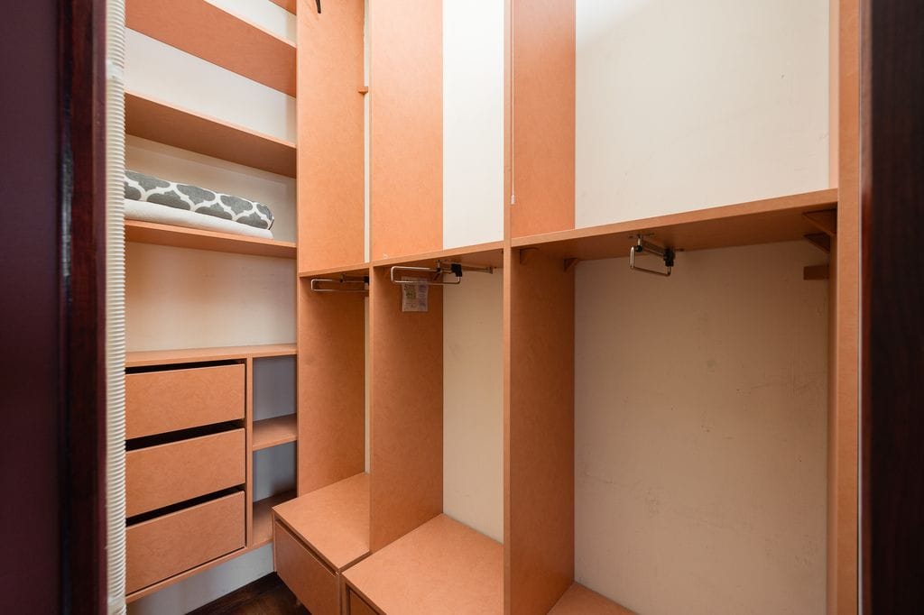 Mieszkanie 4 pokojowe na Sprzedaż