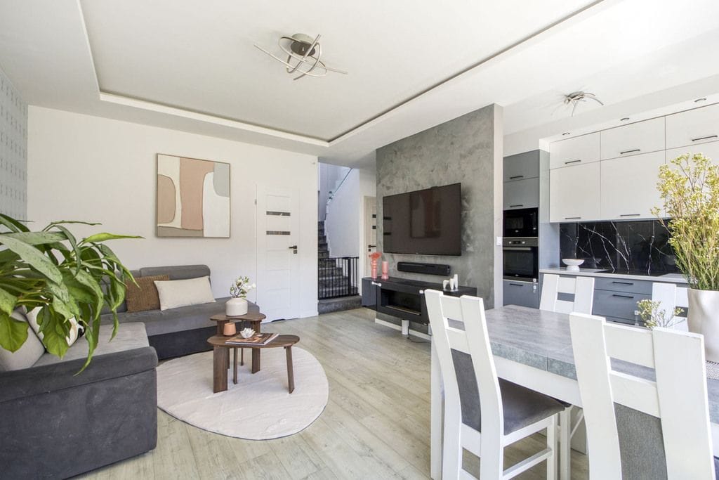 Dom 4 pokojowe na Sprzedaż