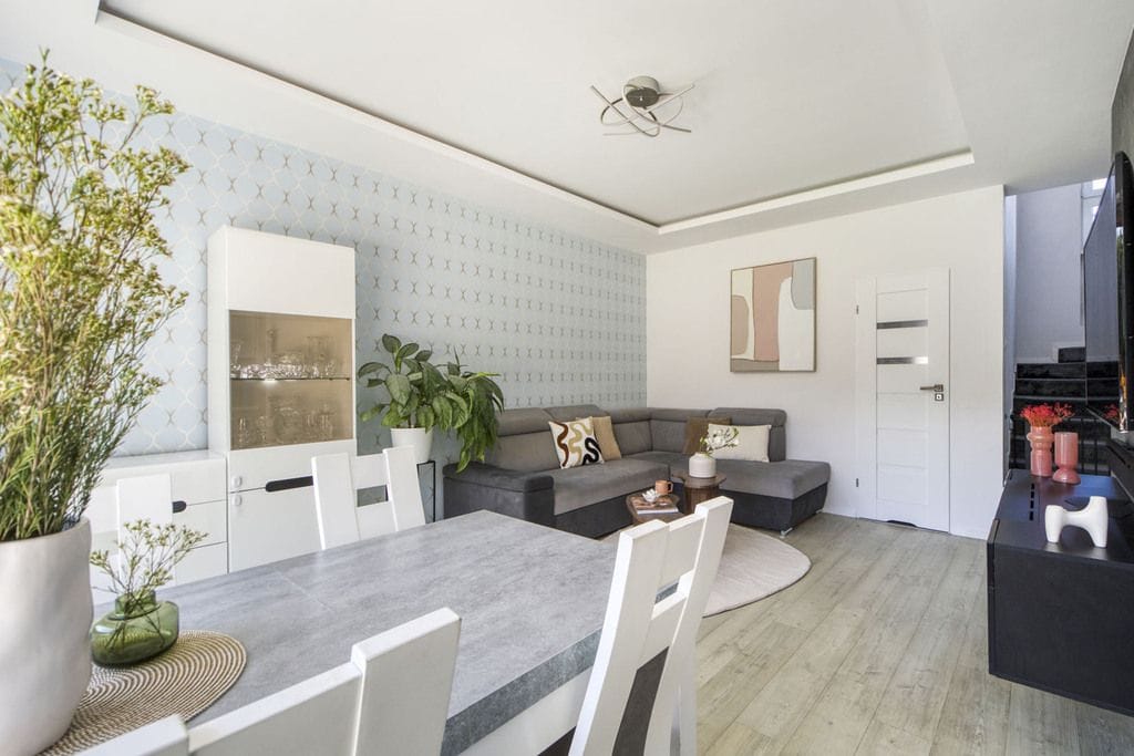 Dom 4 pokojowe na Sprzedaż