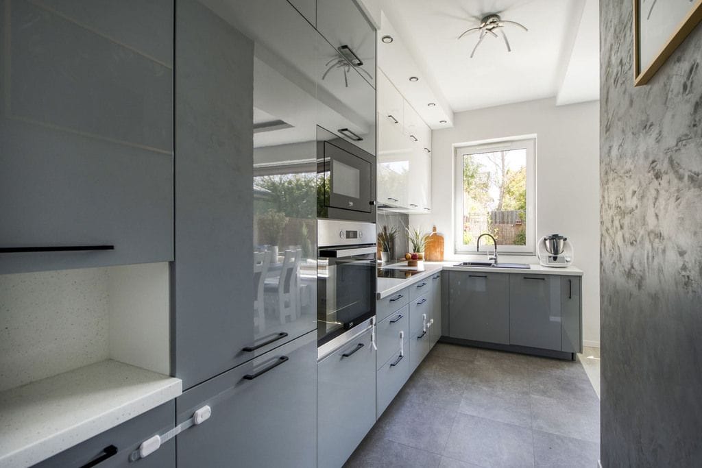 Dom 4 pokojowe na Sprzedaż