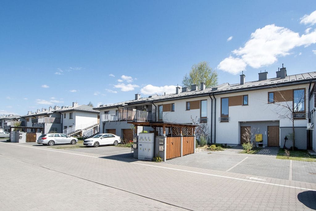 Dom 4 pokojowe na Sprzedaż