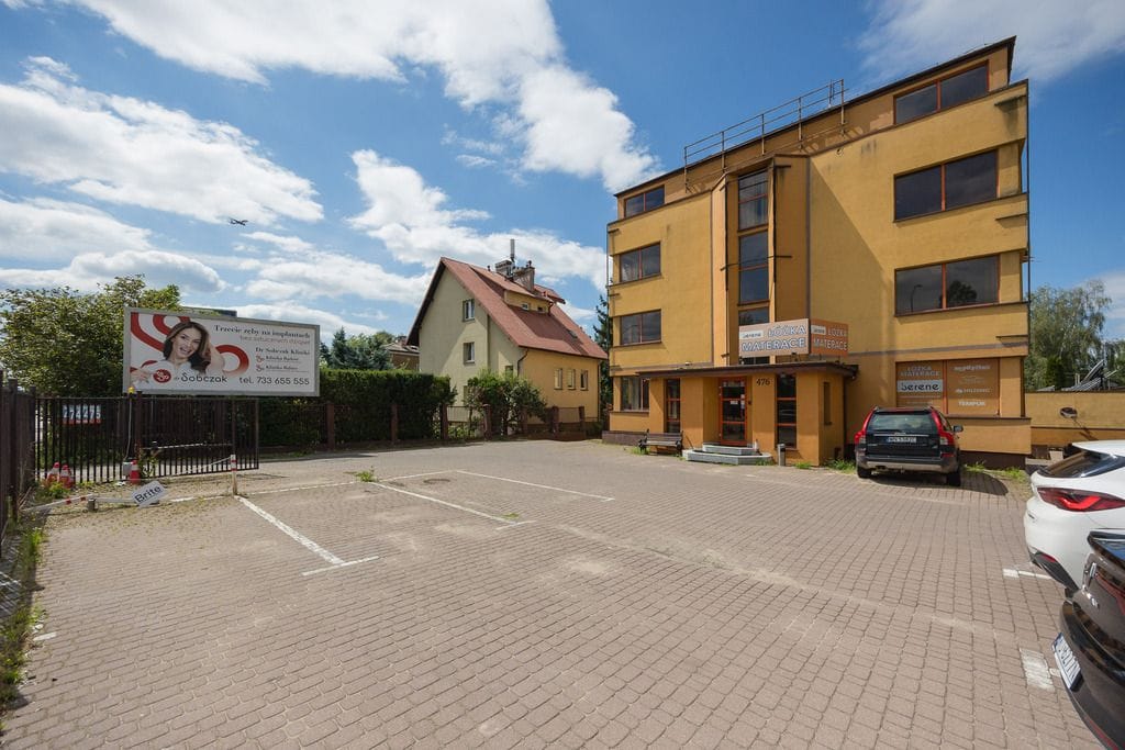 Lokal użytkowy  pokojowe na Sprzedaż
