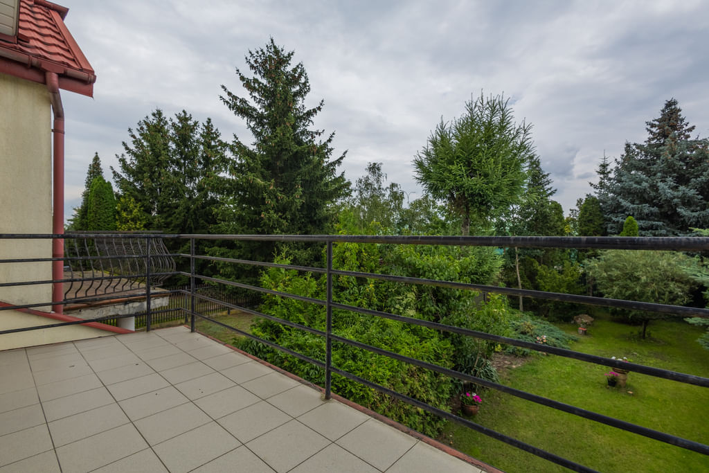 Dom 6 pokojowe na Sprzedaż