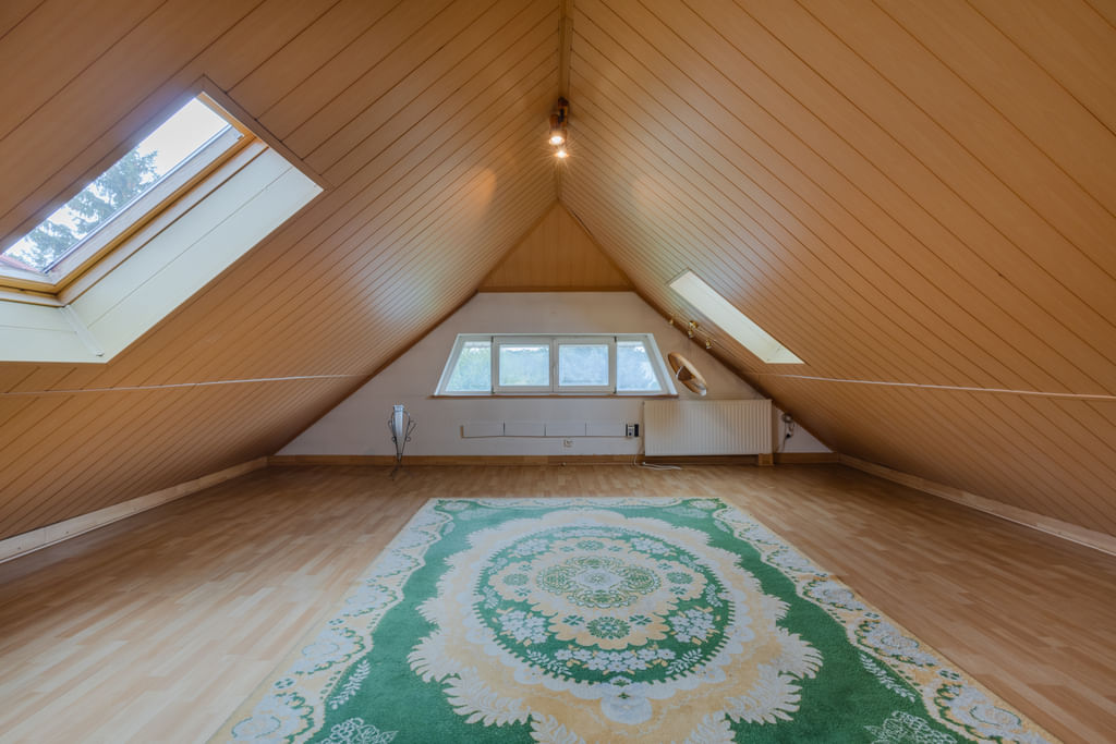 Dom 6 pokojowe na Sprzedaż