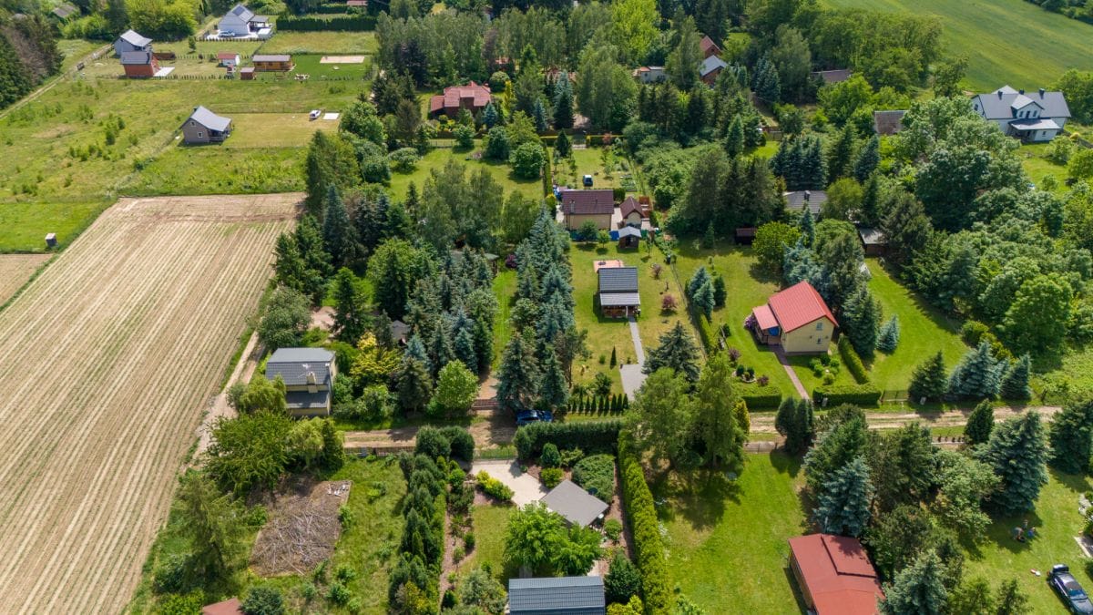 Działka  pokojowe na Sprzedaż