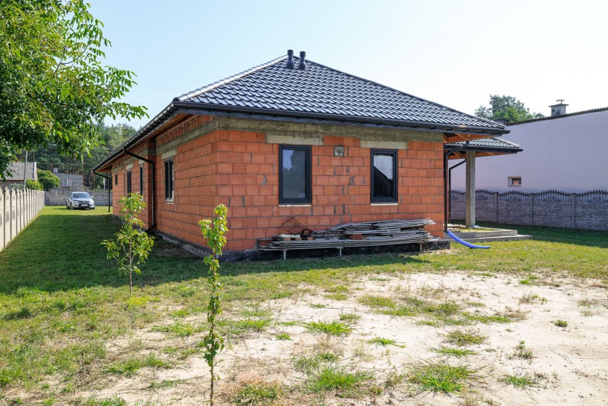 Dom 4 pokojowe na Sprzedaż