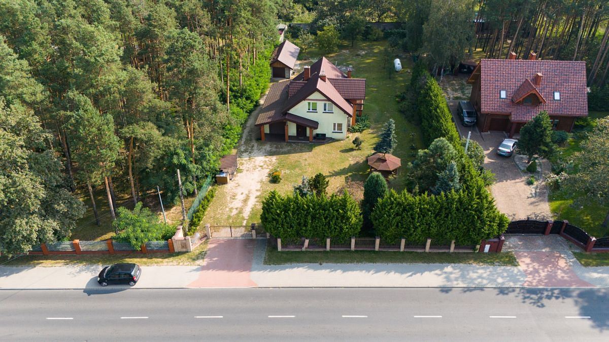 Dom 6 pokojowe na Sprzedaż