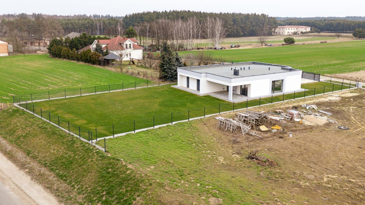 Dom 4 pokojowe na Sprzedaż