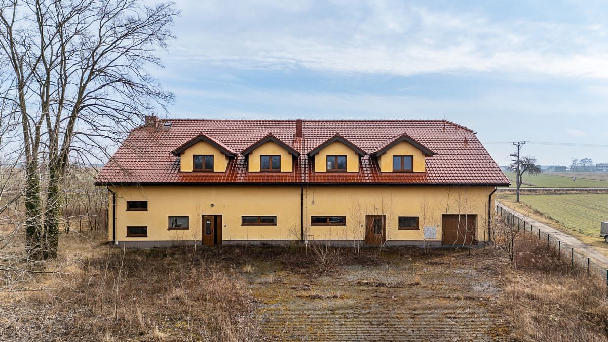 Lokal użytkowy  pokojowe na Sprzedaż