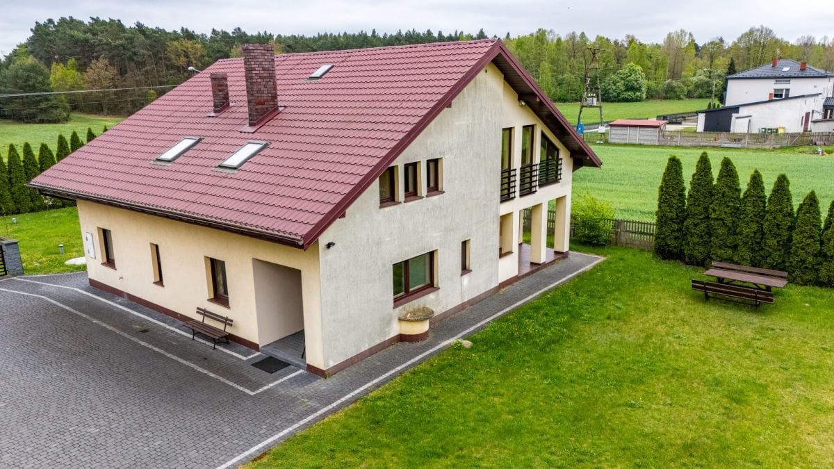 Dom 5 pokojowe na Sprzedaż