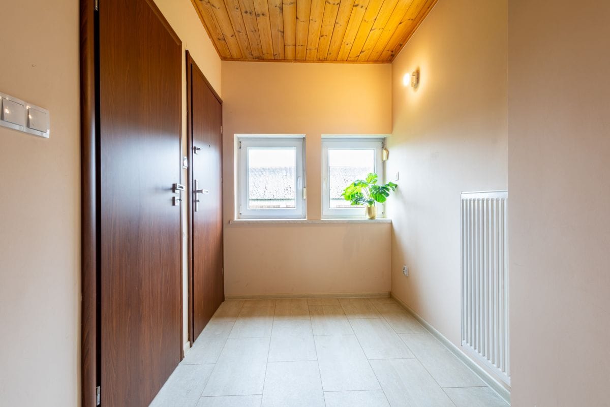 Dom 5 pokojowe na Sprzedaż