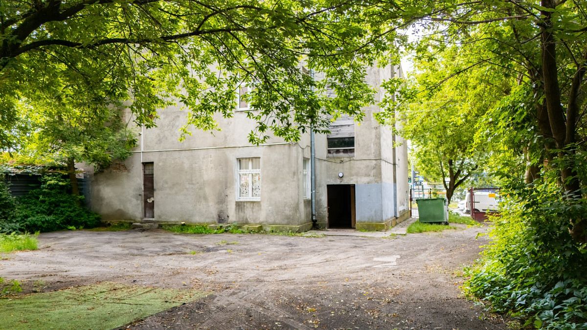 Dom 20 pokojowe na Sprzedaż