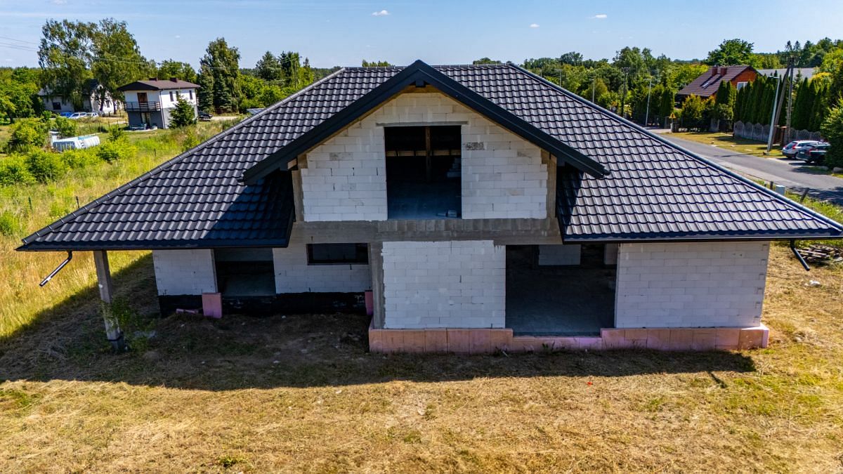 Dom 5 pokojowe na Sprzedaż