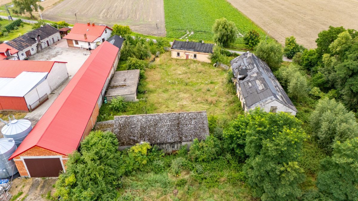 Dom 4 pokojowe na Sprzedaż