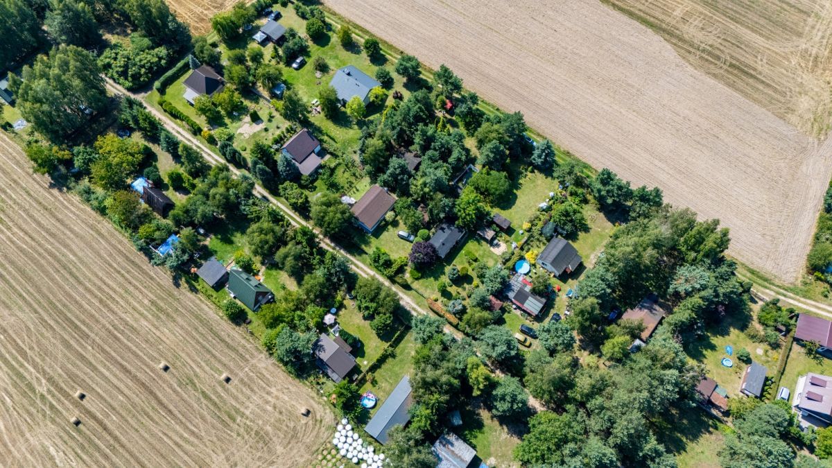 Działka  pokojowe na Sprzedaż