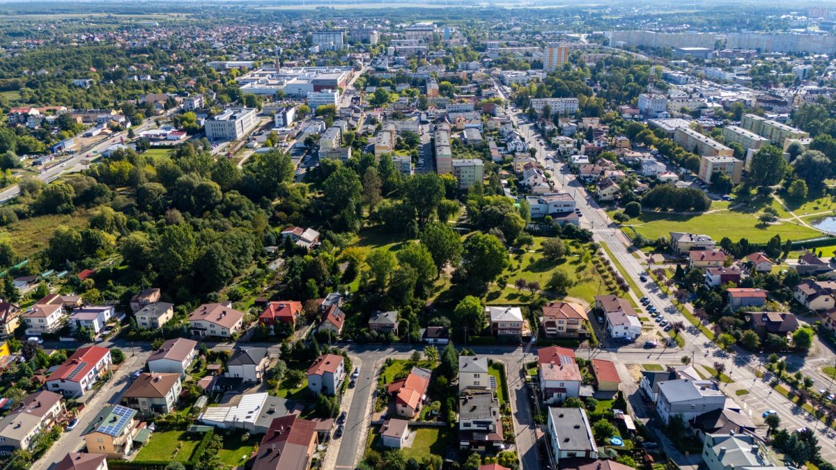 Dom 4 pokojowe na Sprzedaż
