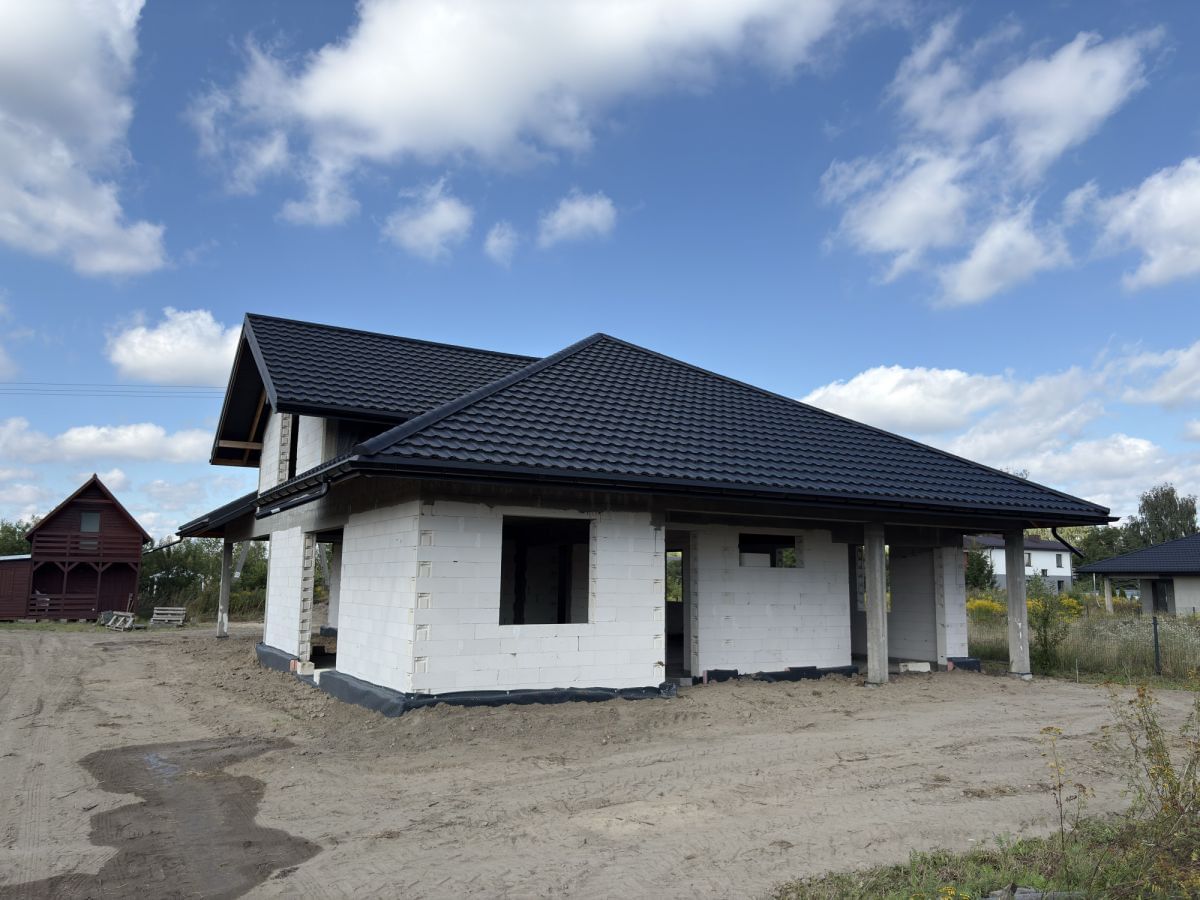 Dom 5 pokojowe na Sprzedaż