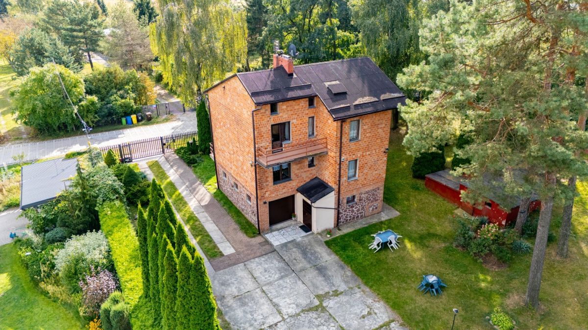 Dom 6 pokojowe na Sprzedaż