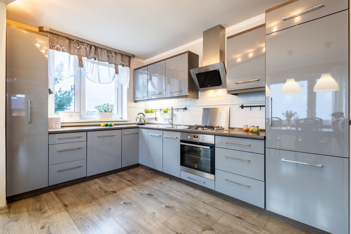 Dom 7 pokojowe na Sprzedaż