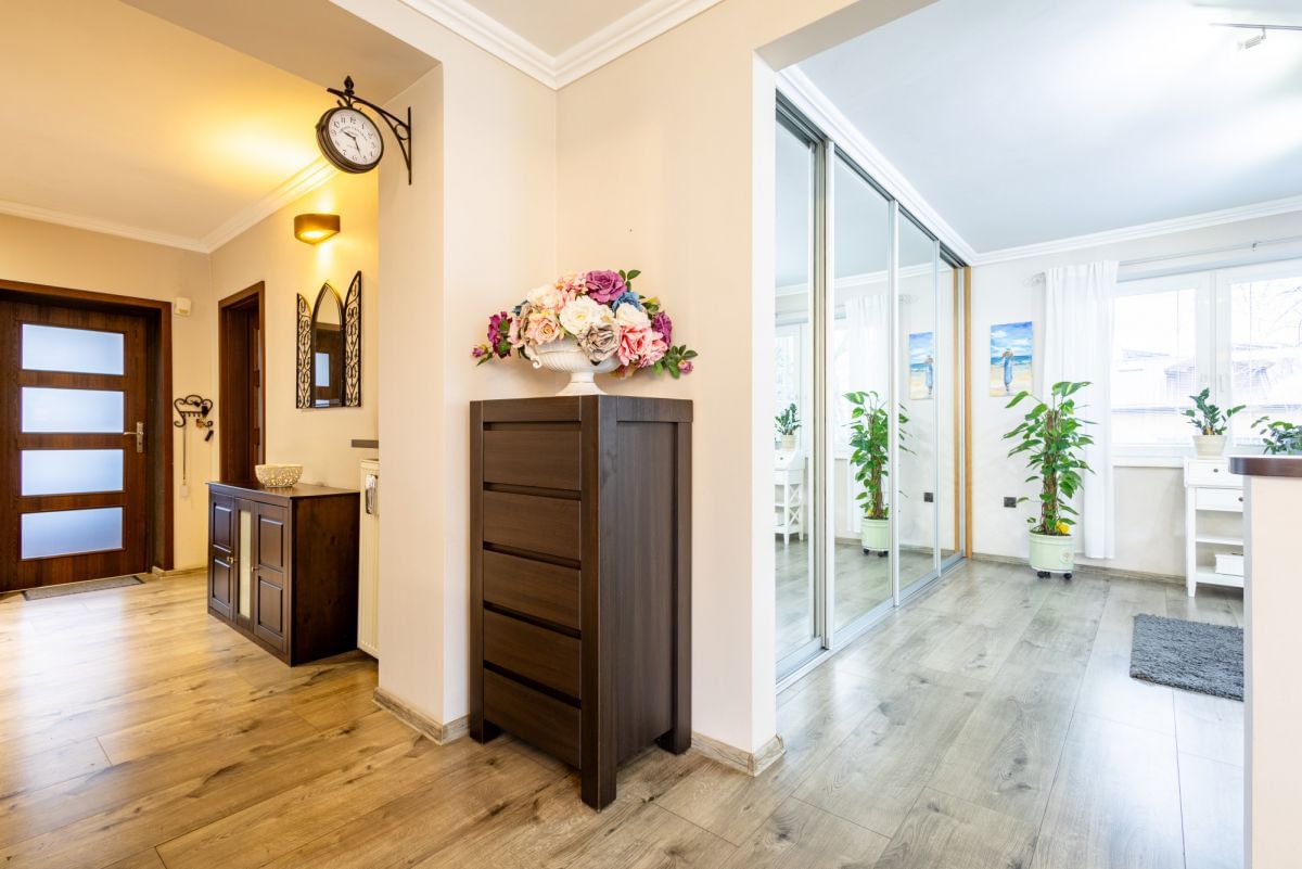 Dom 7 pokojowe na Sprzedaż