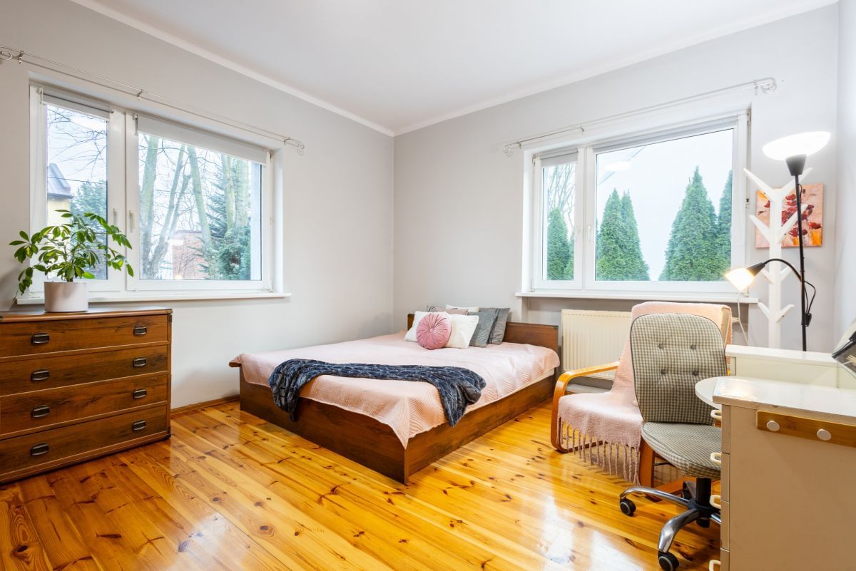 Dom 7 pokojowe na Sprzedaż