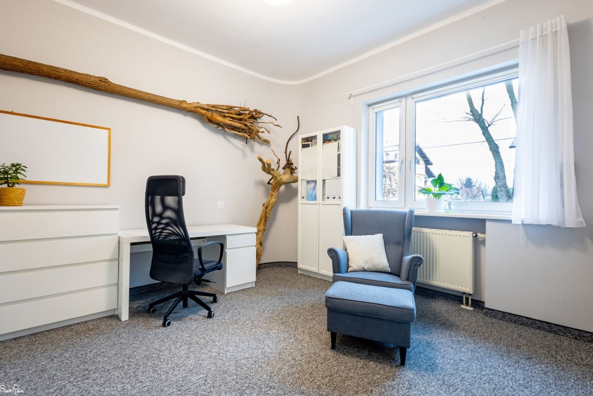 Dom 7 pokojowe na Sprzedaż