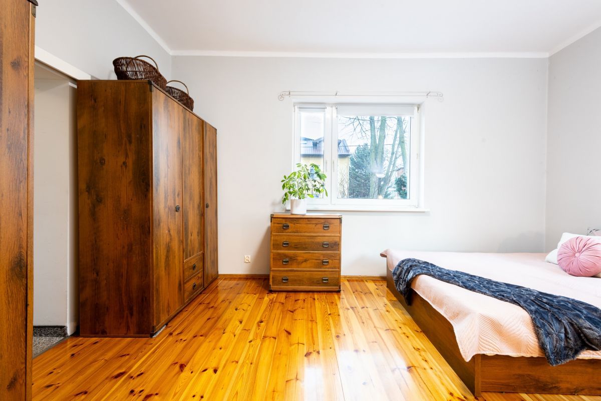 Dom 7 pokojowe na Sprzedaż