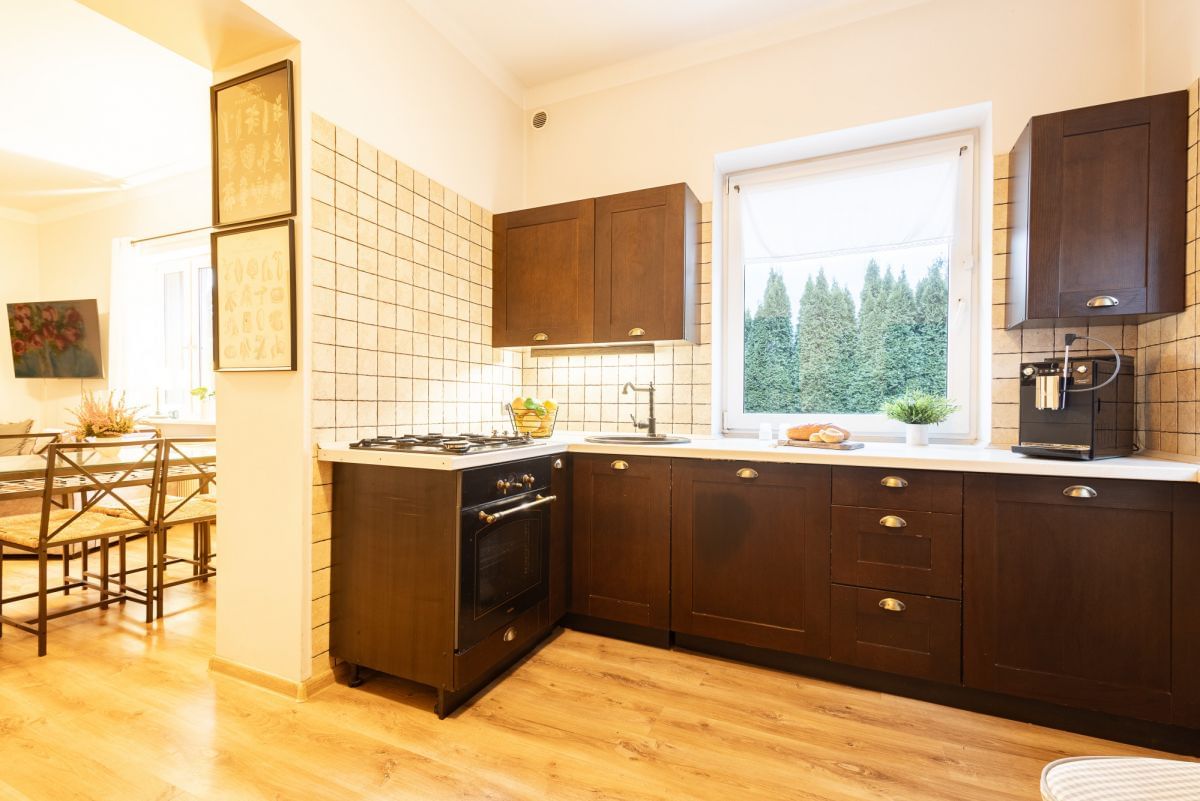 Dom 7 pokojowe na Sprzedaż