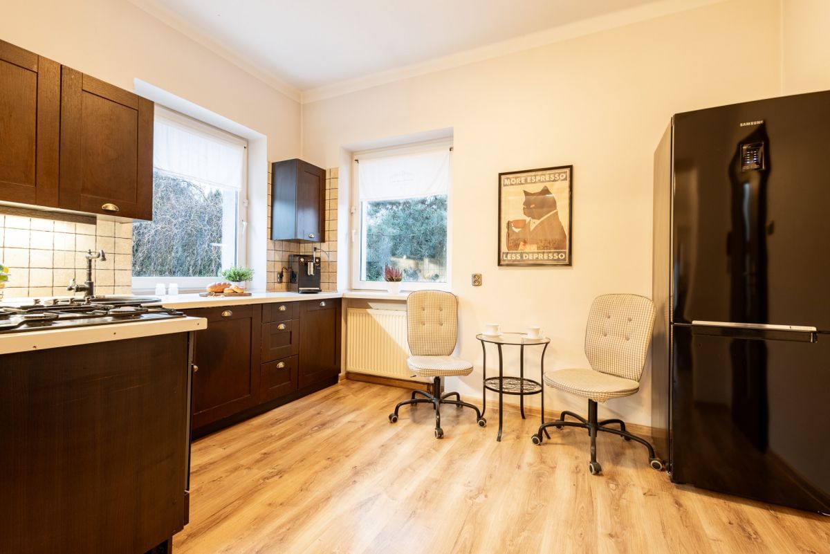 Dom 7 pokojowe na Sprzedaż