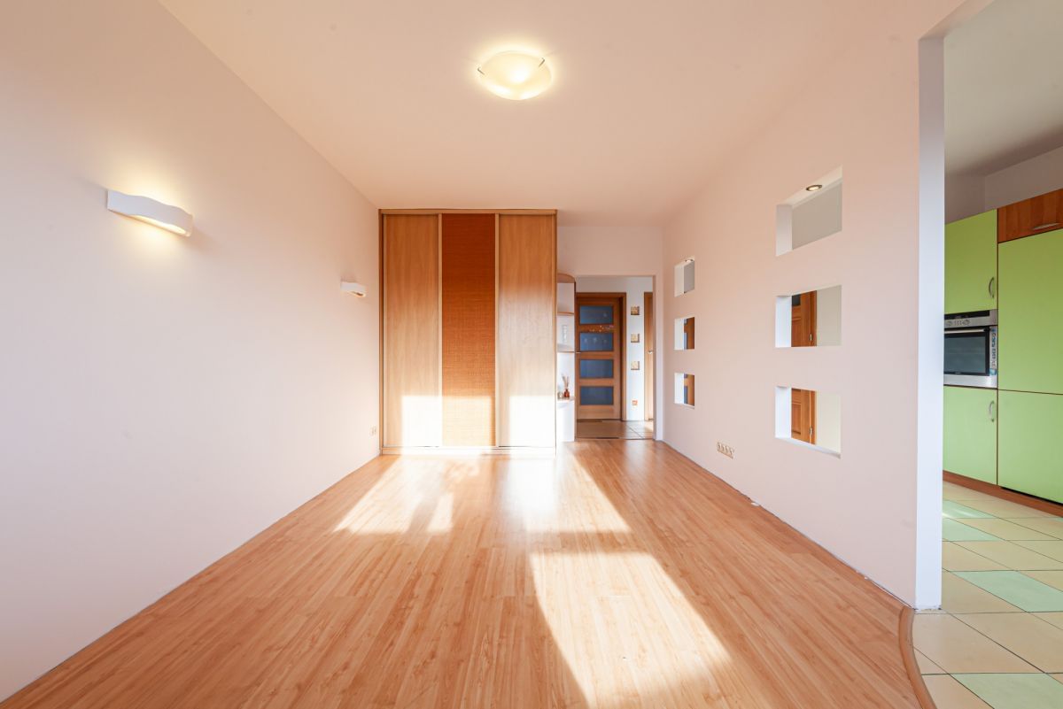 Mieszkanie 3 pokojowe na Sprzedaż