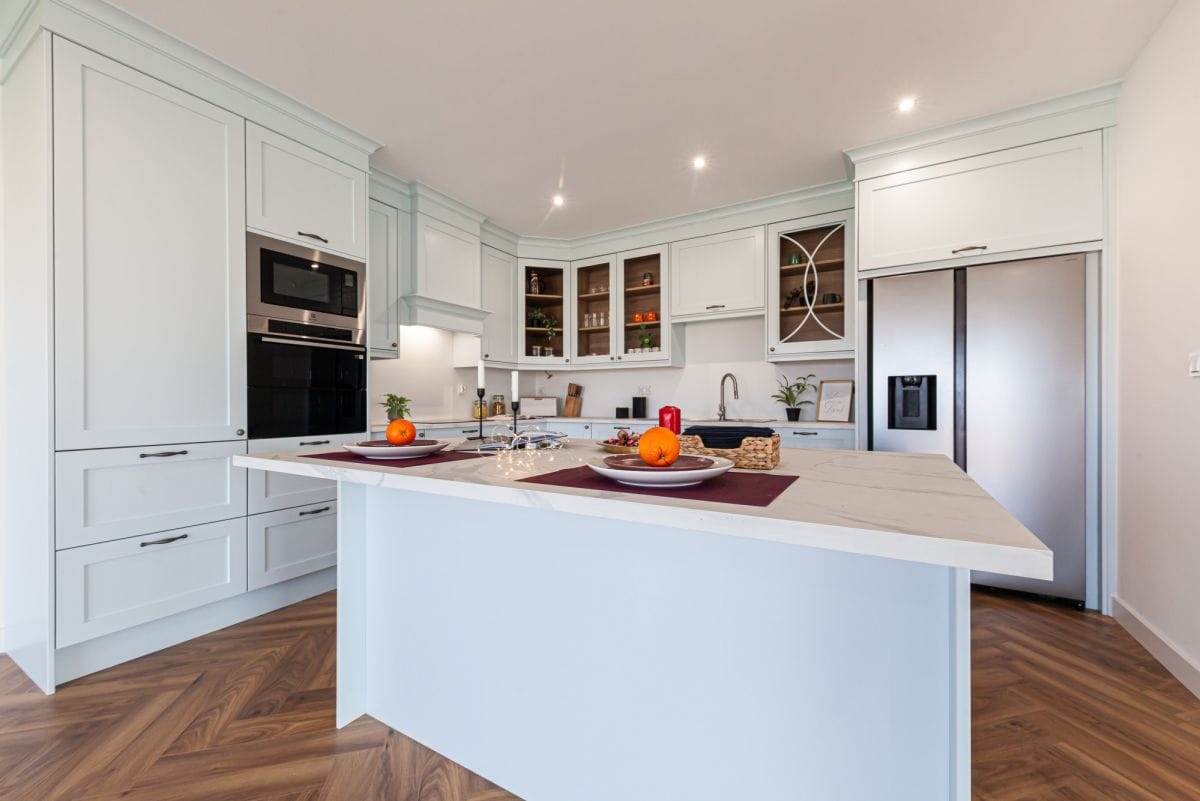 Dom 10 pokojowe na Sprzedaż