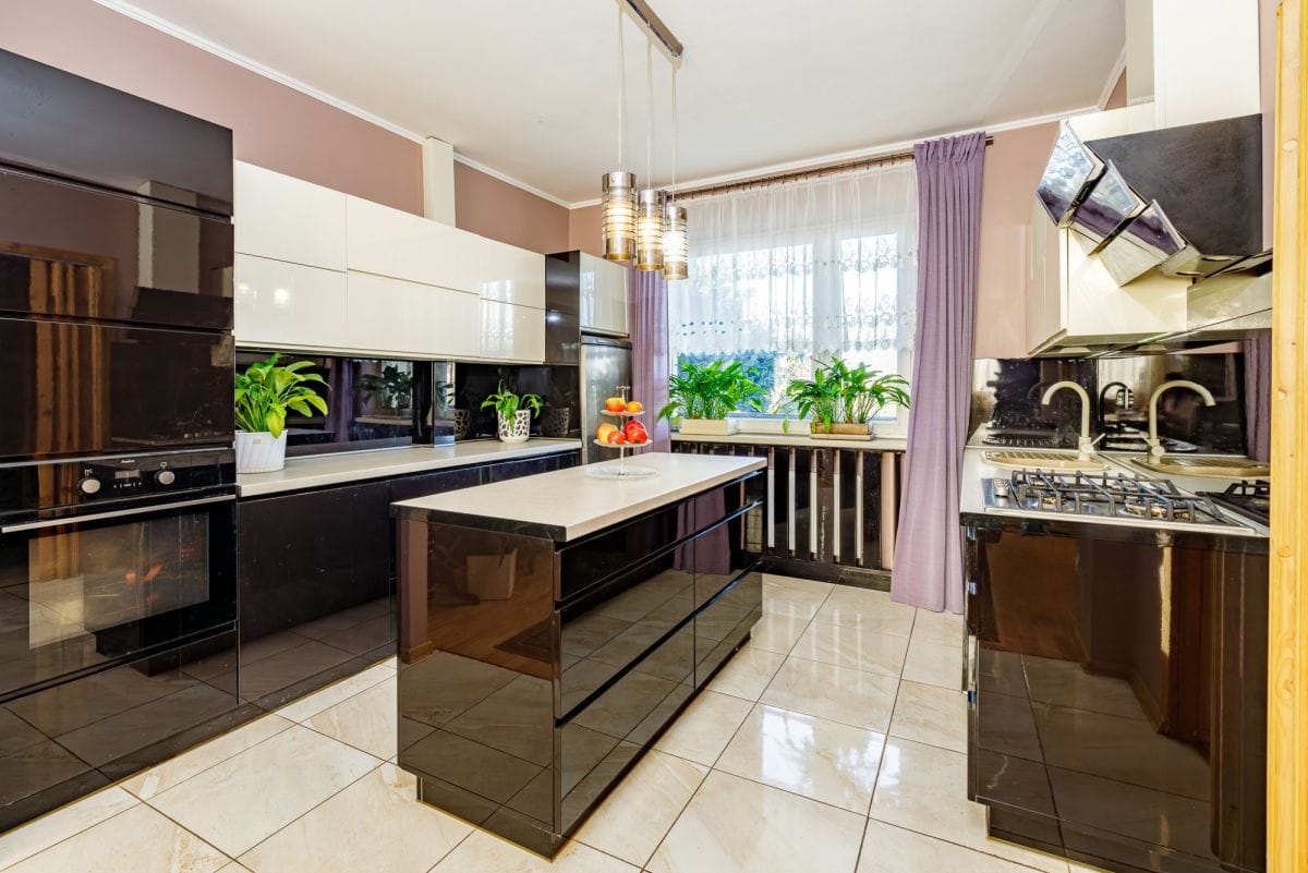 Dom 5 pokojowe na Sprzedaż