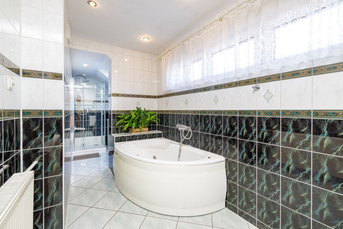 Dom 5 pokojowe na Sprzedaż