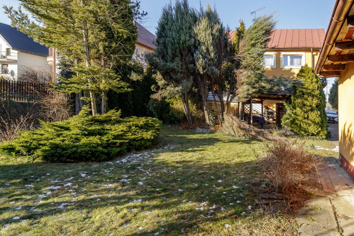 Dom 5 pokojowe na Sprzedaż