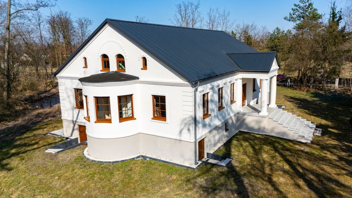 Dom 5 pokojowe na Sprzedaż