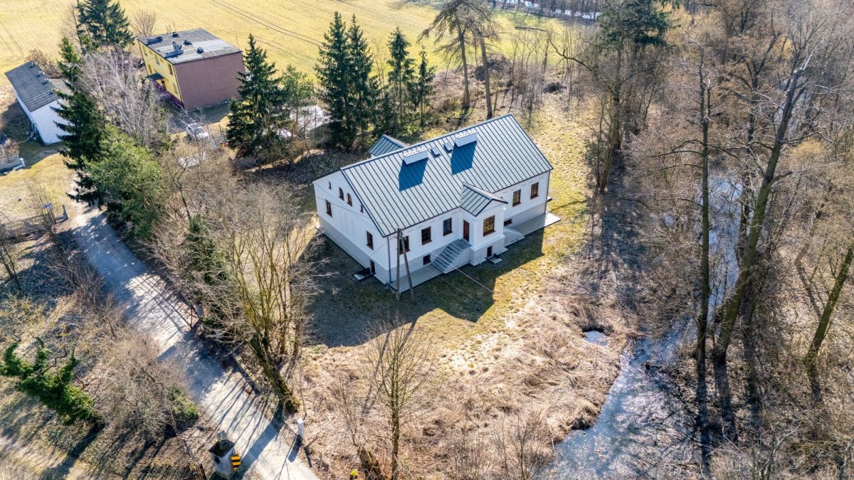 Dom 5 pokojowe na Sprzedaż