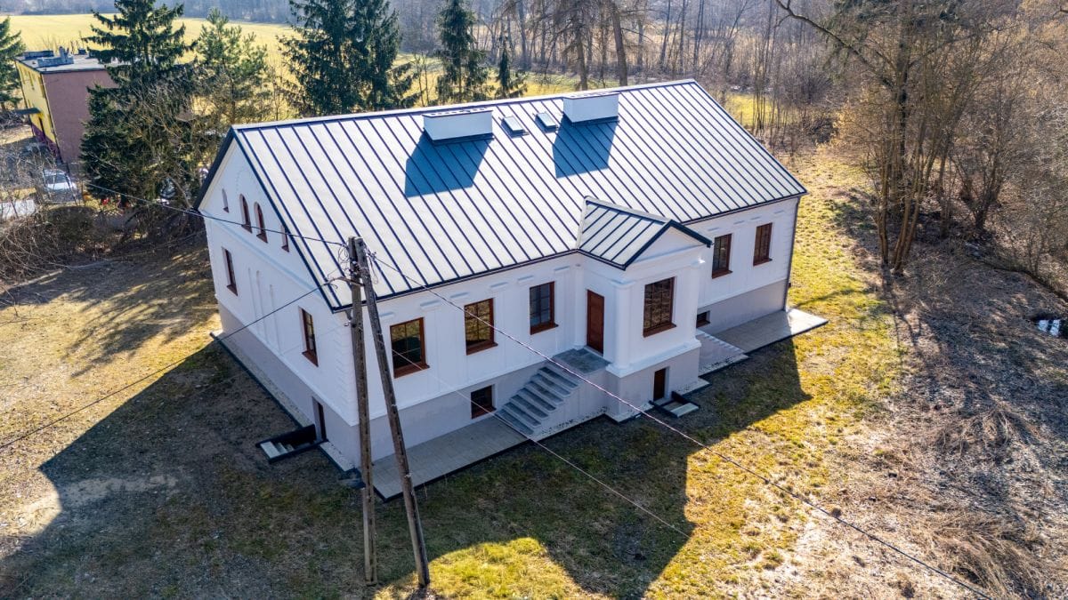 Dom 5 pokojowe na Sprzedaż