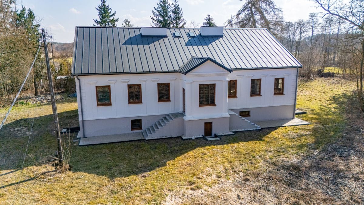 Dom 5 pokojowe na Sprzedaż