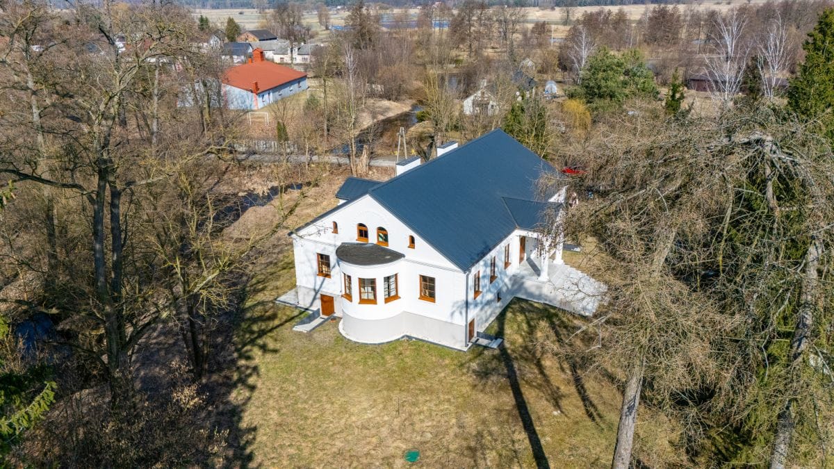 Dom 5 pokojowe na Sprzedaż