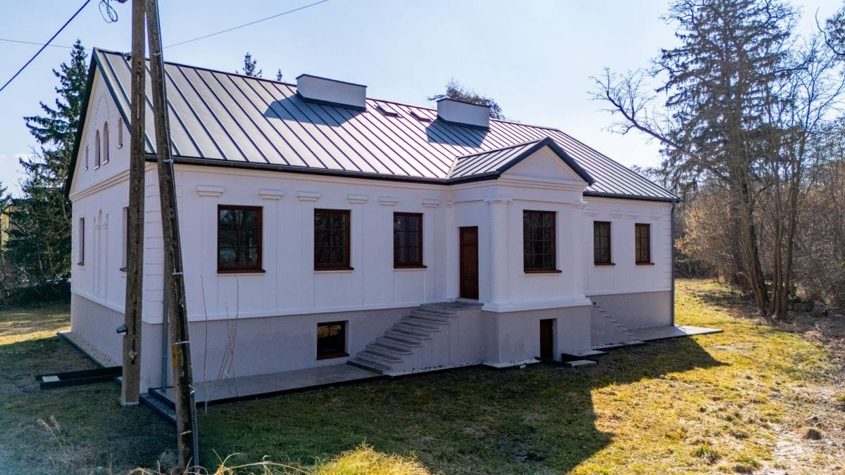 Dom 5 pokojowe na Sprzedaż