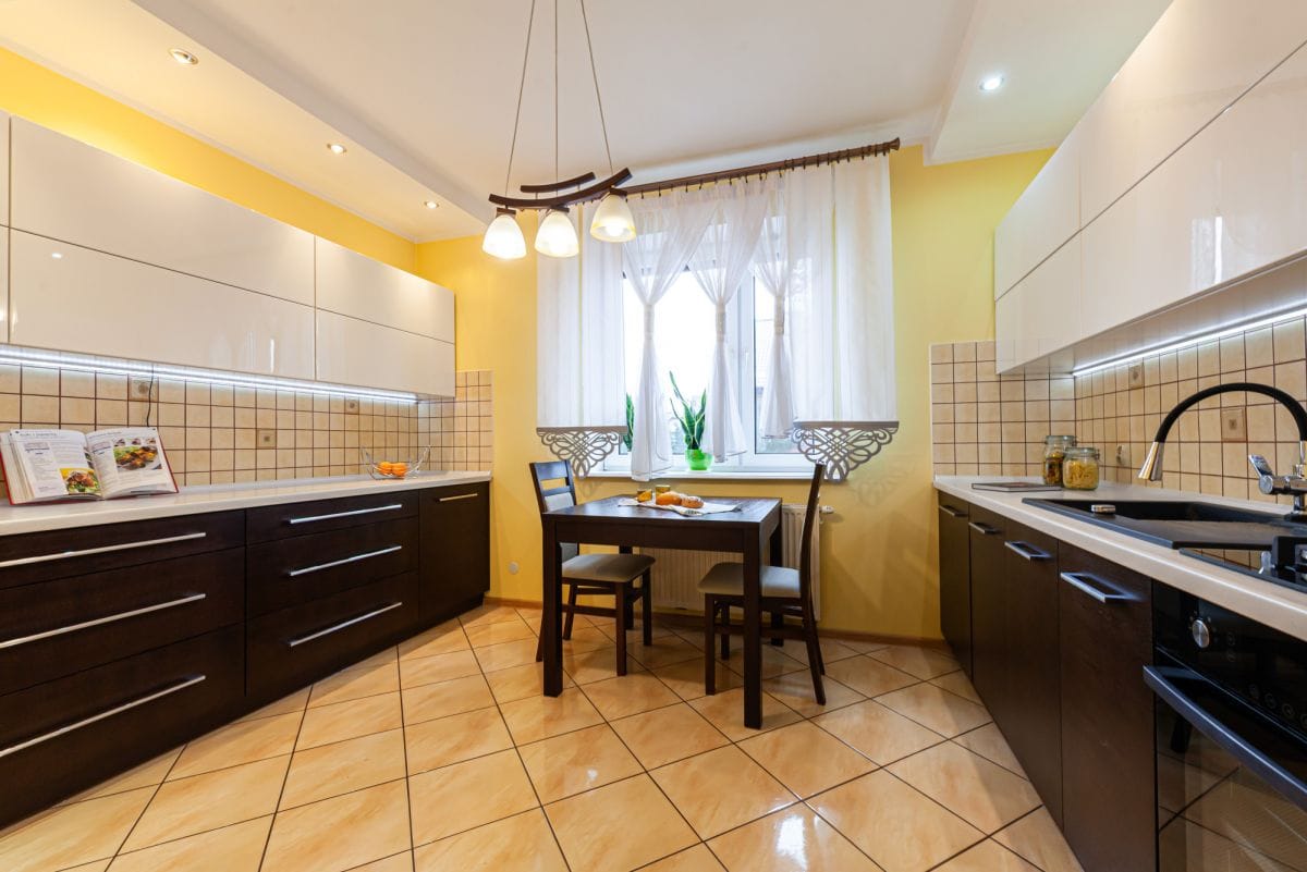 Dom 5 pokojowe na Sprzedaż