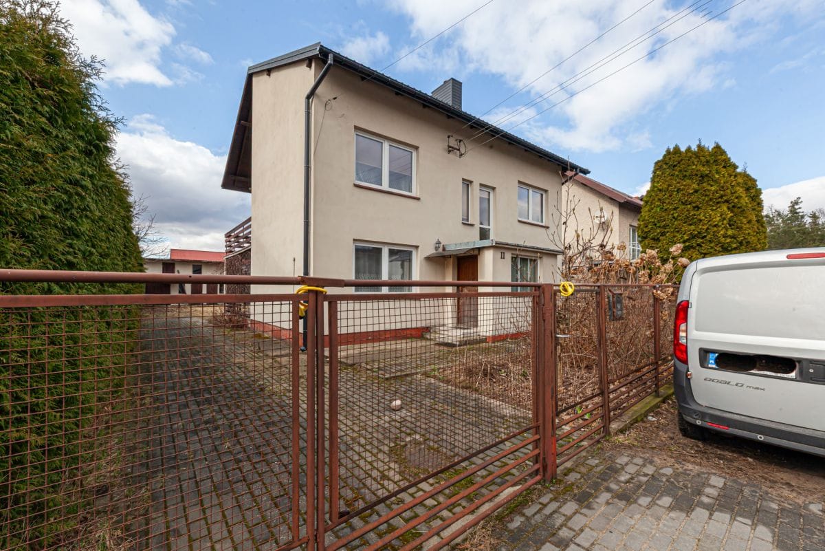 Dom 6 pokojowe na Sprzedaż