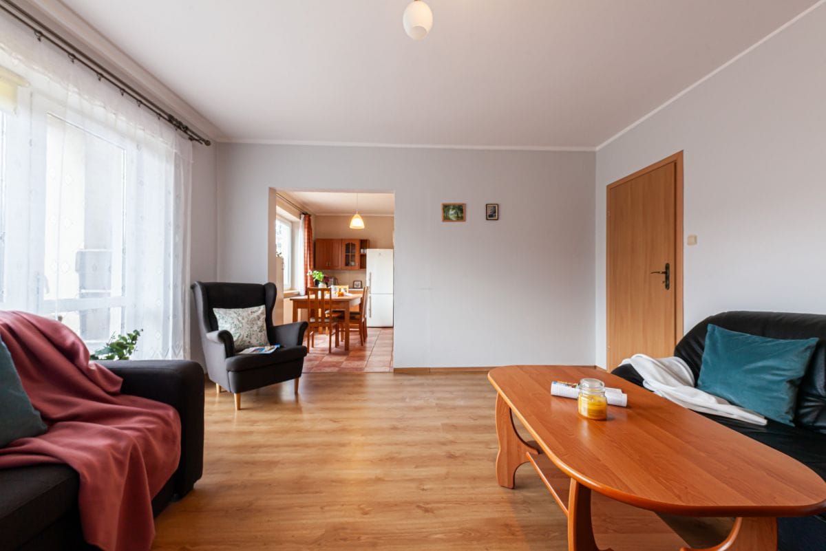 Dom 6 pokojowe na Sprzedaż