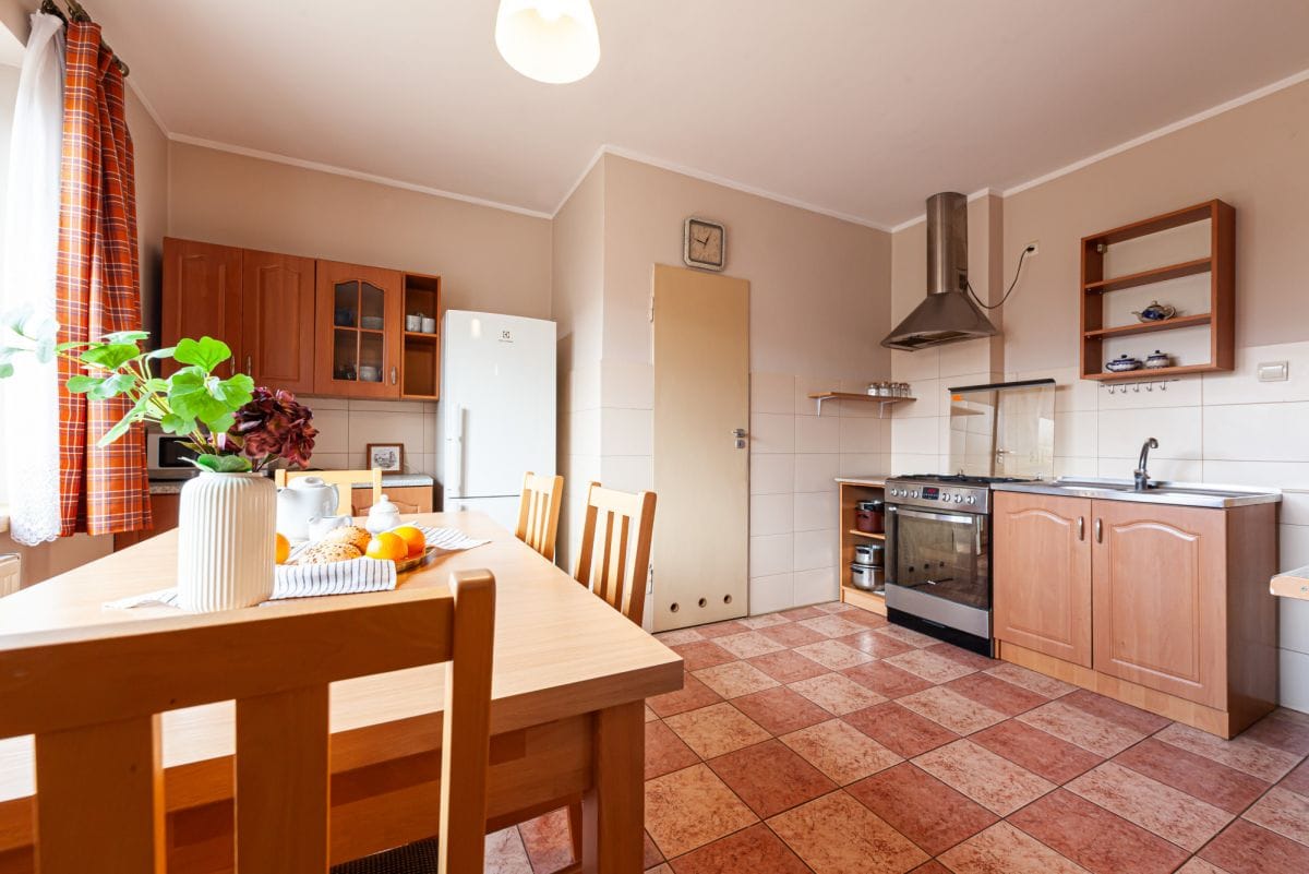 Dom 6 pokojowe na Sprzedaż