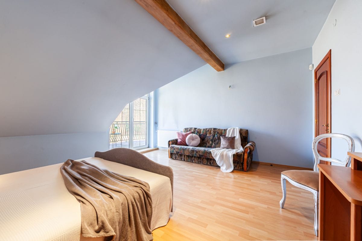 Dom 6 pokojowe na Sprzedaż