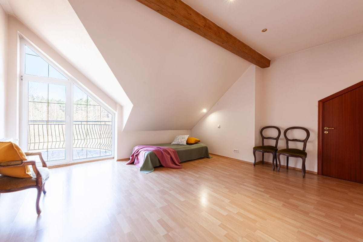 Dom 6 pokojowe na Sprzedaż