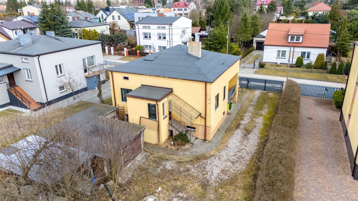 Dom 4 pokojowe na Sprzedaż