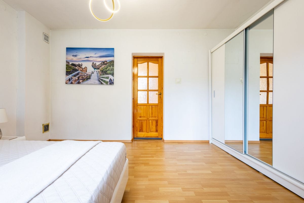 Dom 5 pokojowe na Sprzedaż