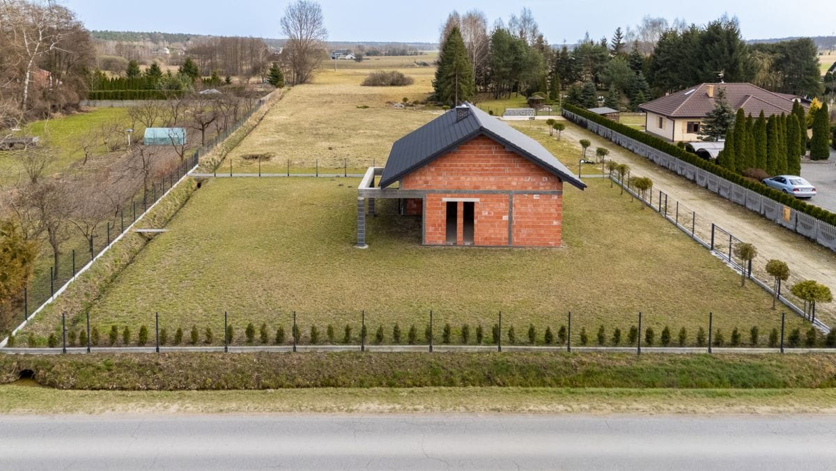 Dom 4 pokojowe na Sprzedaż