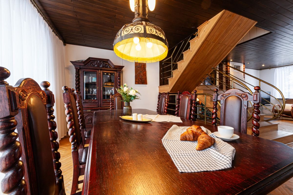 Dom 6 pokojowe na Sprzedaż